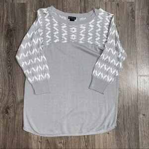 New directions Womens Lightweight sweater size medium